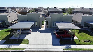 Building Photo - 12 Taxco Ct