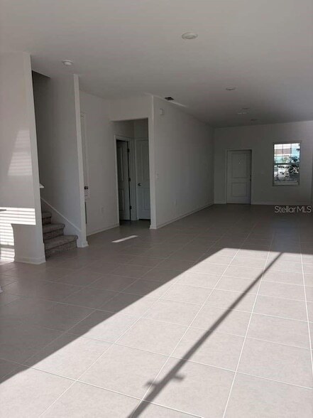 Foto del edificio - 6097 Zen Wy