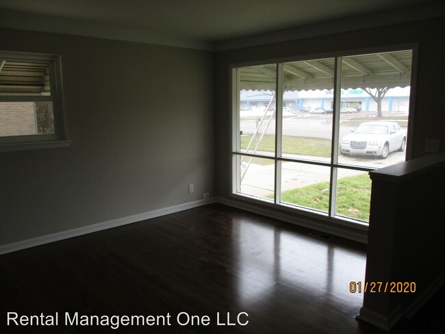 Building Photo - 3 br, 1.5 bath House - 26600 Hoover