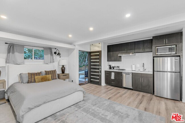 Foto del edificio - 3937 Kentucky Dr