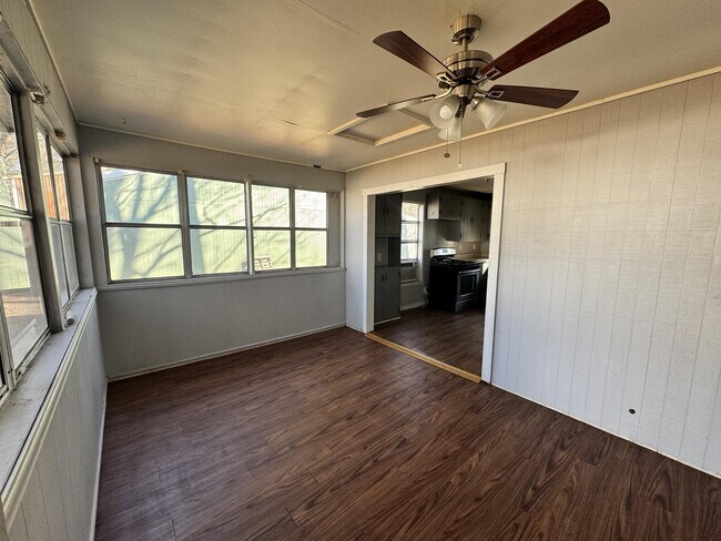 Building Photo - 4998 Byrd Ln