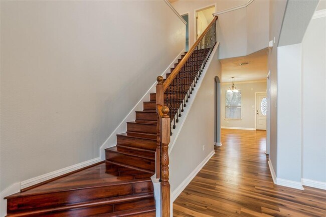 Building Photo - 606 Arrowhead Trail