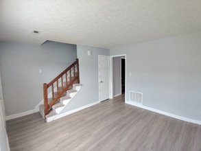 Building Photo - 16 Duiguid Dr