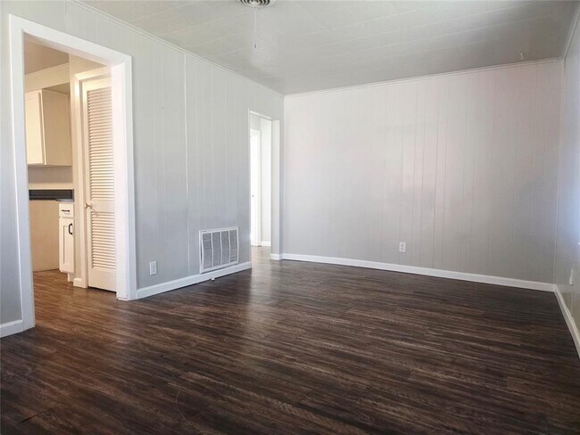 Foto del edificio - 307 E Kittyhawk Dr
