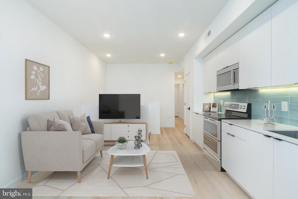 Primary Photo - 2721 N Howard St