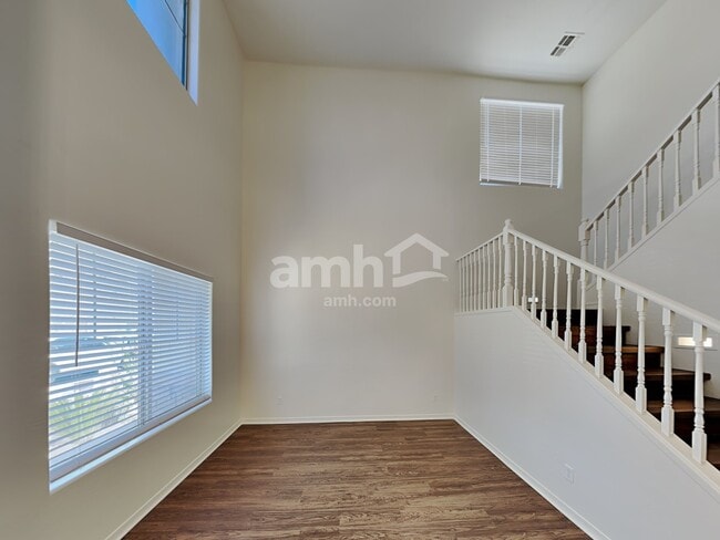 Building Photo - 4717 S Antonio