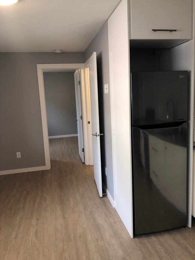 Open Floor Plan - 512 14th St SE