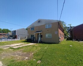 Building Photo - 2408 Maltby Ave