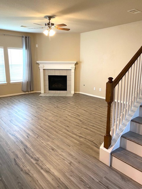 Foto del edificio - 7406 Valentine Ln