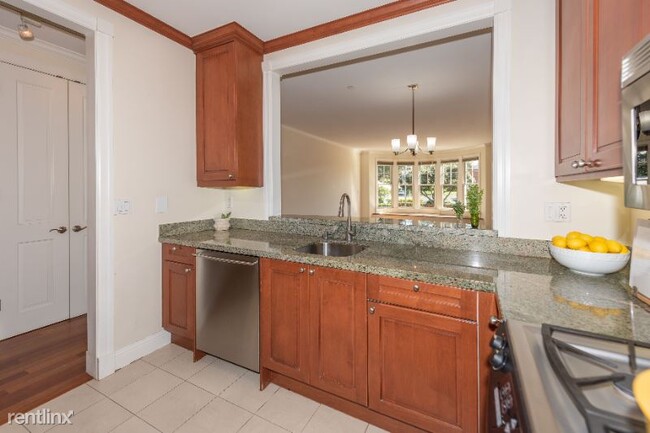 Building Photo - 2 br, 2 bath Condo - 3328 California Street