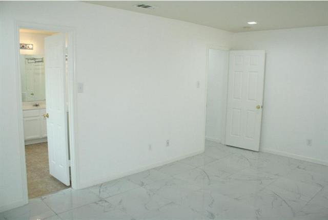 Building Photo - 7868 Milestone Ridge Dr
