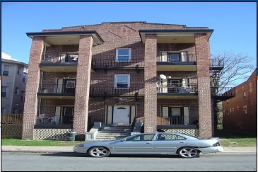 Building Photo - 2431 Callow Ave