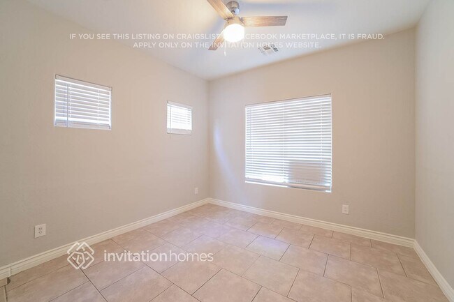 Building Photo - 2054 N Illinois St