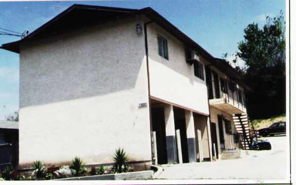 Building Photo - 16550 Los Banos St