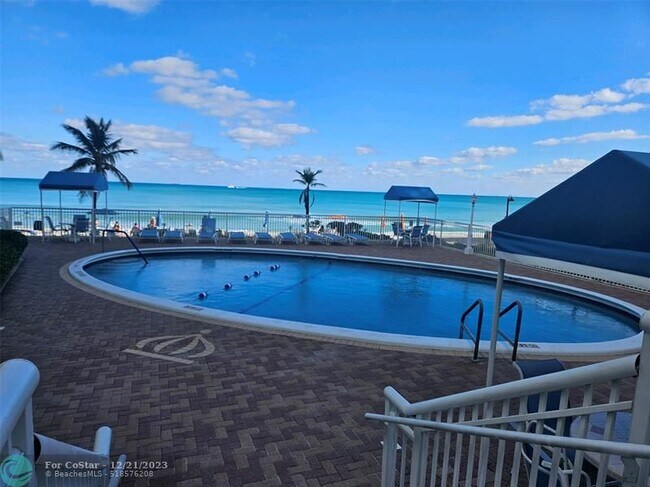Foto del edificio - 3850 Galt Ocean Dr