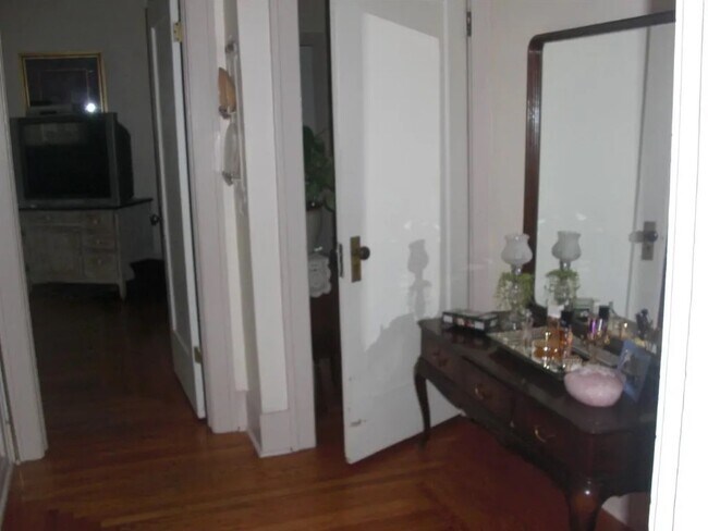 Foto del edificio - 157 8th Ave N