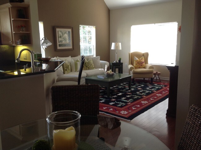 12860 Madison Pointe Cir Unit 204 Orlando Fl 32821 Condo For