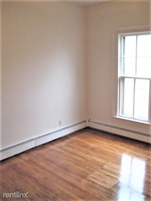Building Photo - 220 N Hamilton St