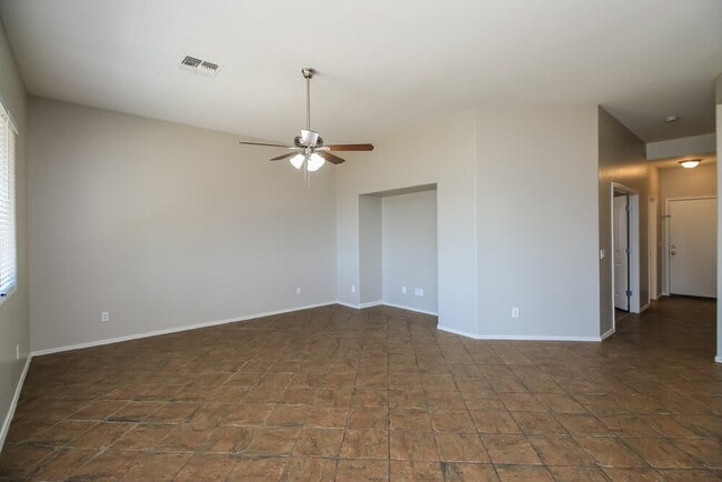 Foto del edificio - 4091 E Carriage Way