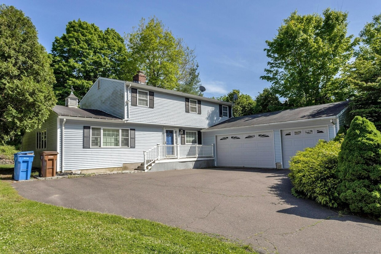 257 Coram Rd, Shelton, CT 06484 House Rental in Shelton, CT