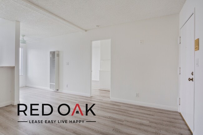 Building Photo - Wonderful One Bedroom with Tons of Natural...