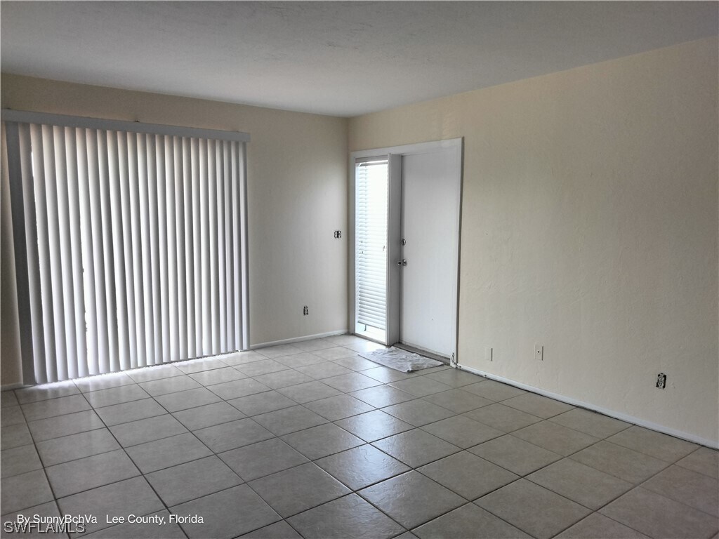 Building Photo - 3301 Prince Edward Island Cir