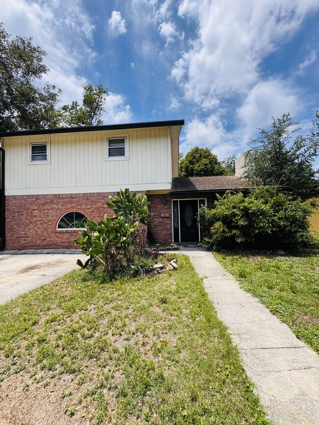 Building Photo - 3758 Grant Rd