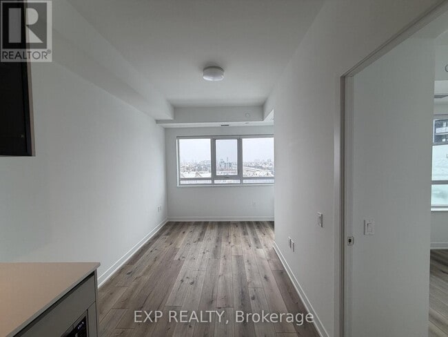 Photo du bâtiment - 395 Dundas St W