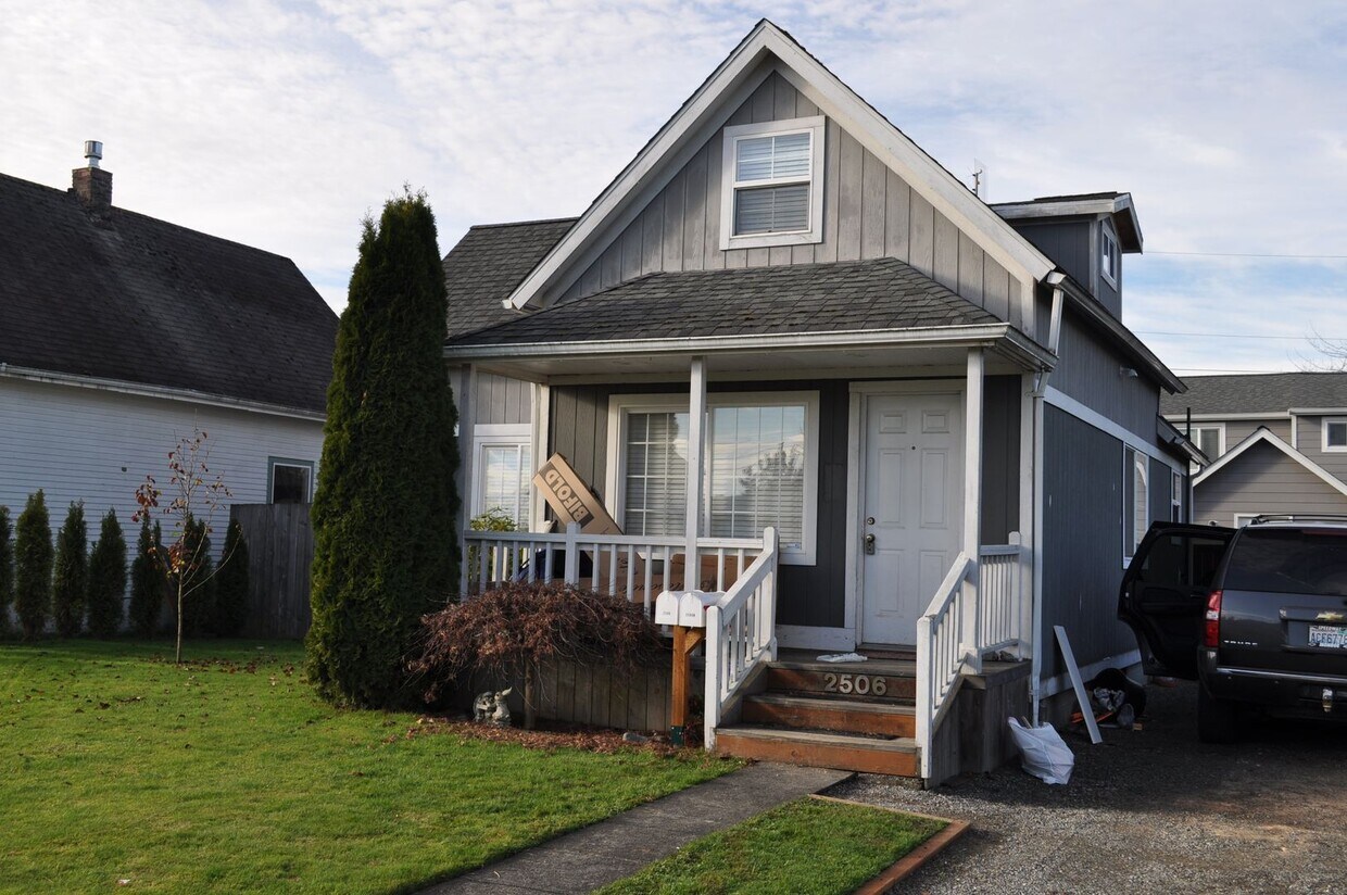 2506 State St Unit House, Everett, WA 98201 Room for Rent in Everett