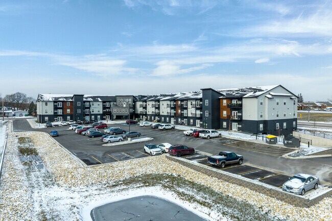 Foto del edificio - Cedar View Apartments