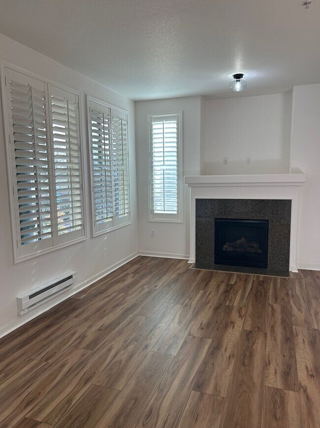 Foto del edificio - Cute Condo w/ 2 Beds 2 Baths and Balcony in Beaverton!