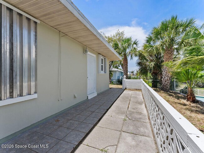 Foto del edificio - 7181 Blue Shore Rd