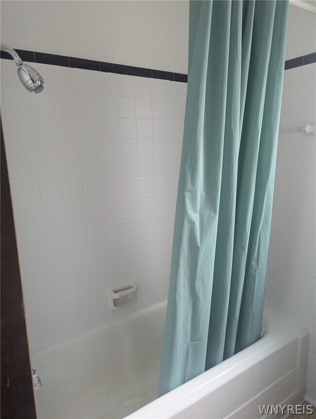 Foto del edificio - 153 Park Dr