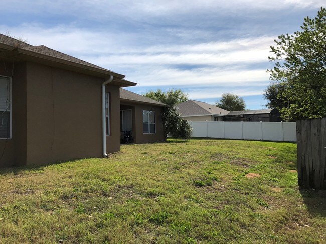 Building Photo - 16559 Arrowhead Trail