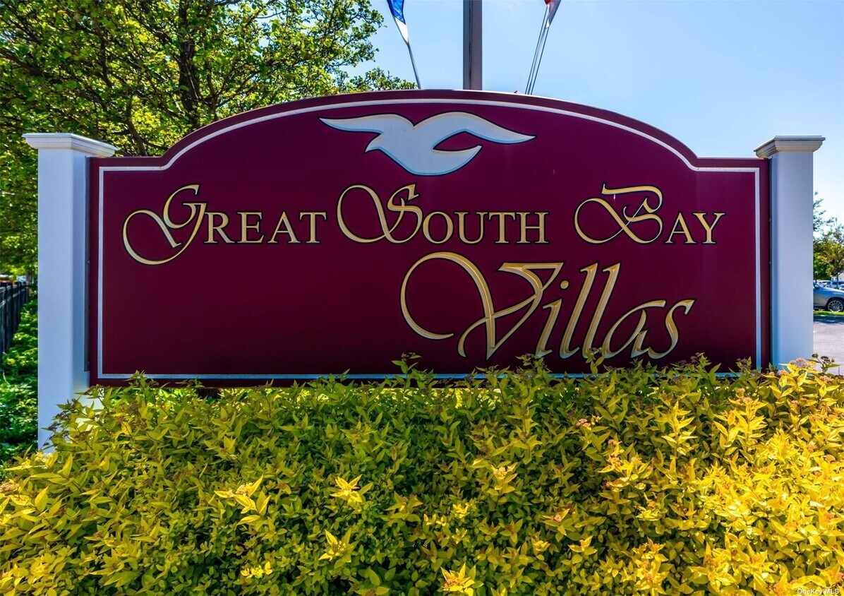 400 Flurry Ln Unit 304, West Babylon, NY 11704 Apartment for Rent in