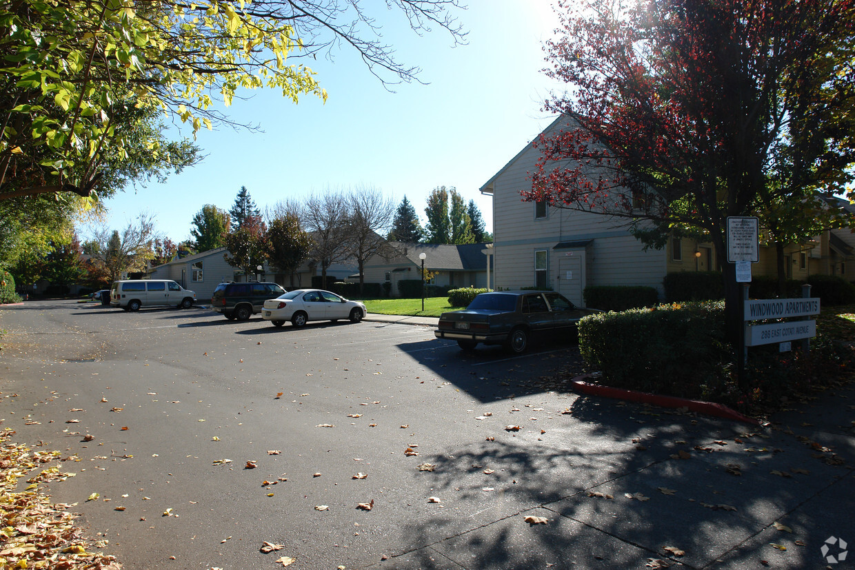 Primary Photo - Windwood Apartments