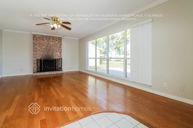 Building Photo - 1728 Catherine Dr
