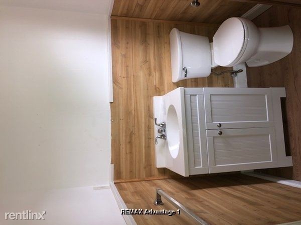 Building Photo - 3 br, 2 bath Apartment - 234 SW Cutoff
