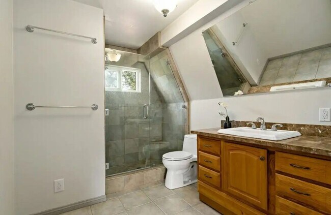 Foto del edificio - 3 Bedroom 2 Bathroom Home in Wine Country!
