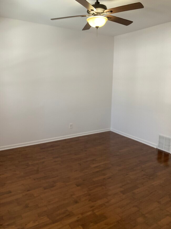 Foto del edificio - 2810 S Lenox St