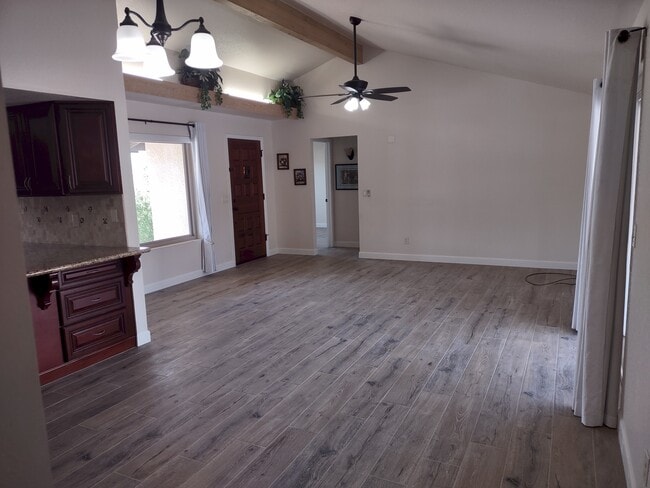 Foto del edificio - 1765 Palo Verde Blvd S
