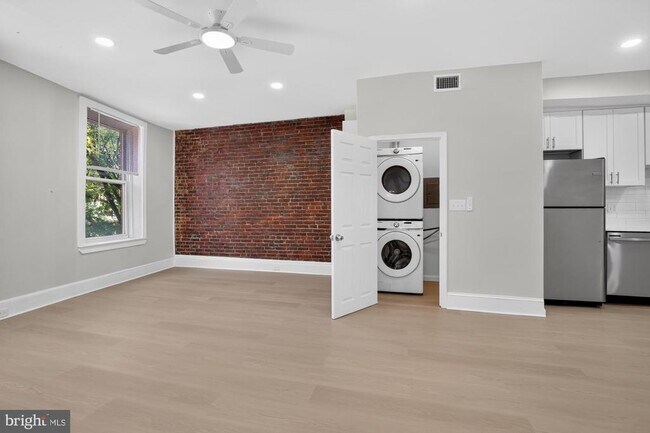 Foto del edificio - 630 N 2nd St