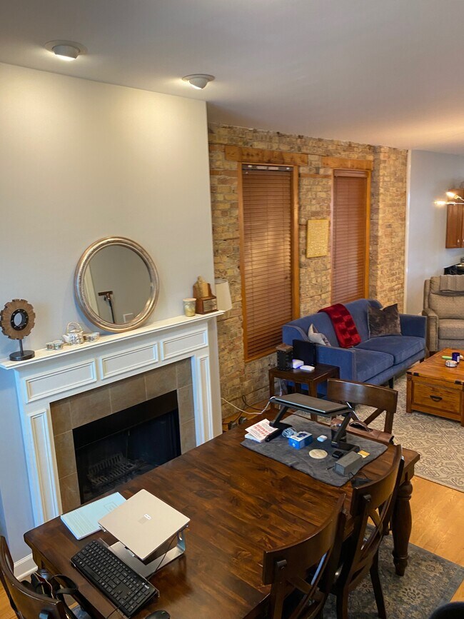 Gas starting Fireplace - 743 N Wolcott Ave