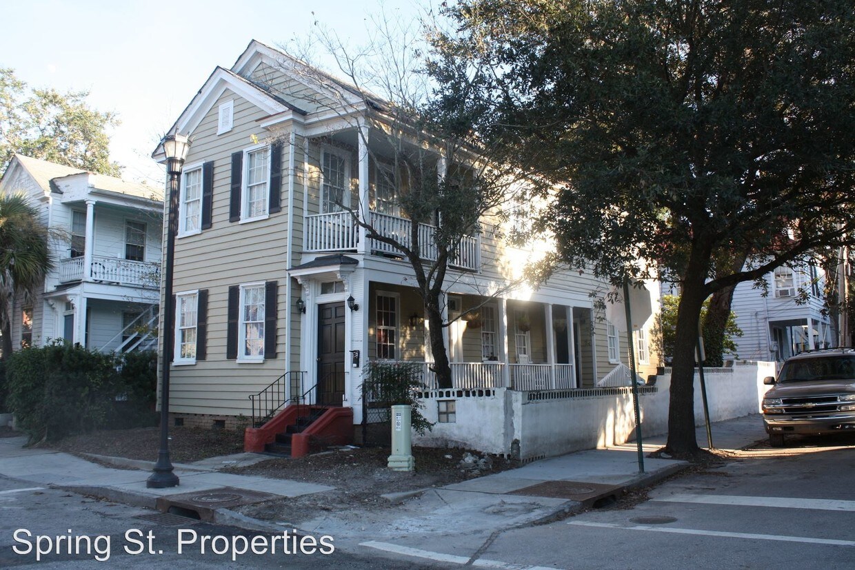 Foto principal - 109 Bogard St