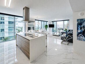 Building Photo - 300 Sunny Isles Blvd