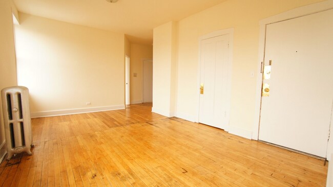 Foto del edificio - 1518 N Kedzie Ave