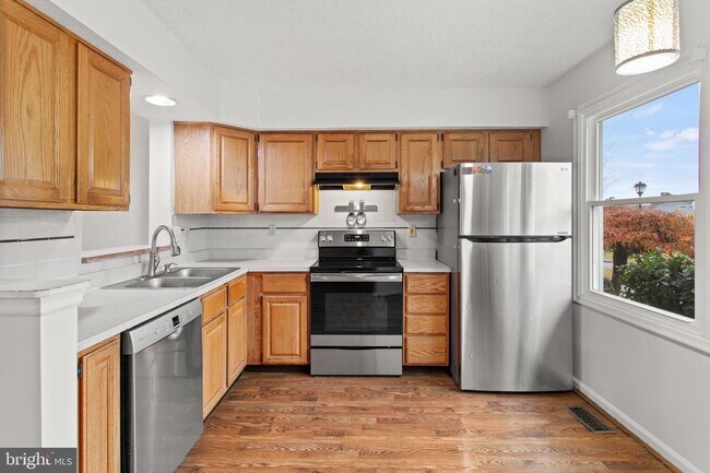 Building Photo - 6184 S Steamboat Way