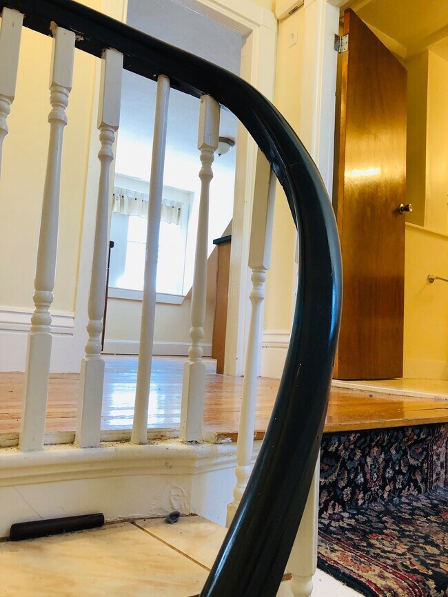 Building Photo - 15 Webster Plz