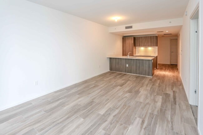 Photo - 801 S Miami Ave Apartment