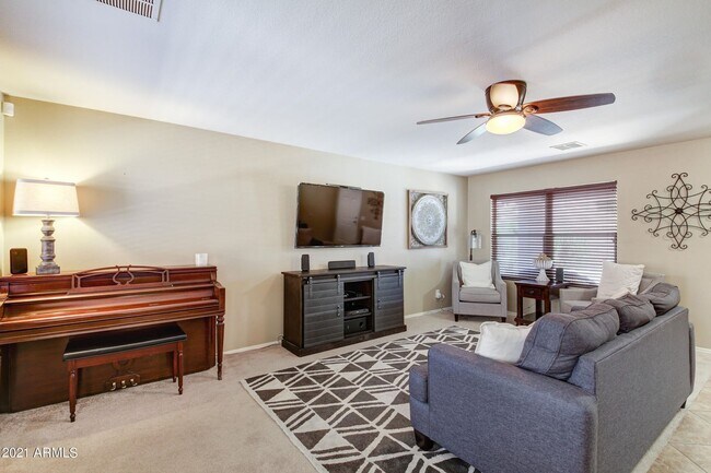 Foto del edificio - Fantastic Chandler Home!